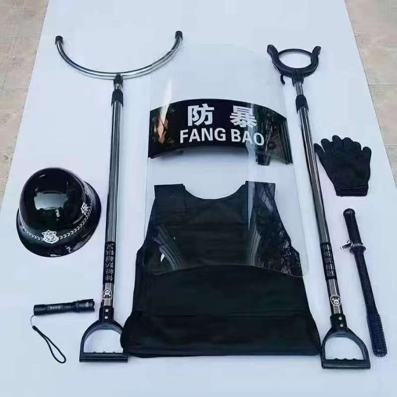 飞狐 防爆八件套 3.5厚盾牌 钢叉 防刺服 防暴头盔 狼牙棒 强光手电 抓捕器 防割手套--