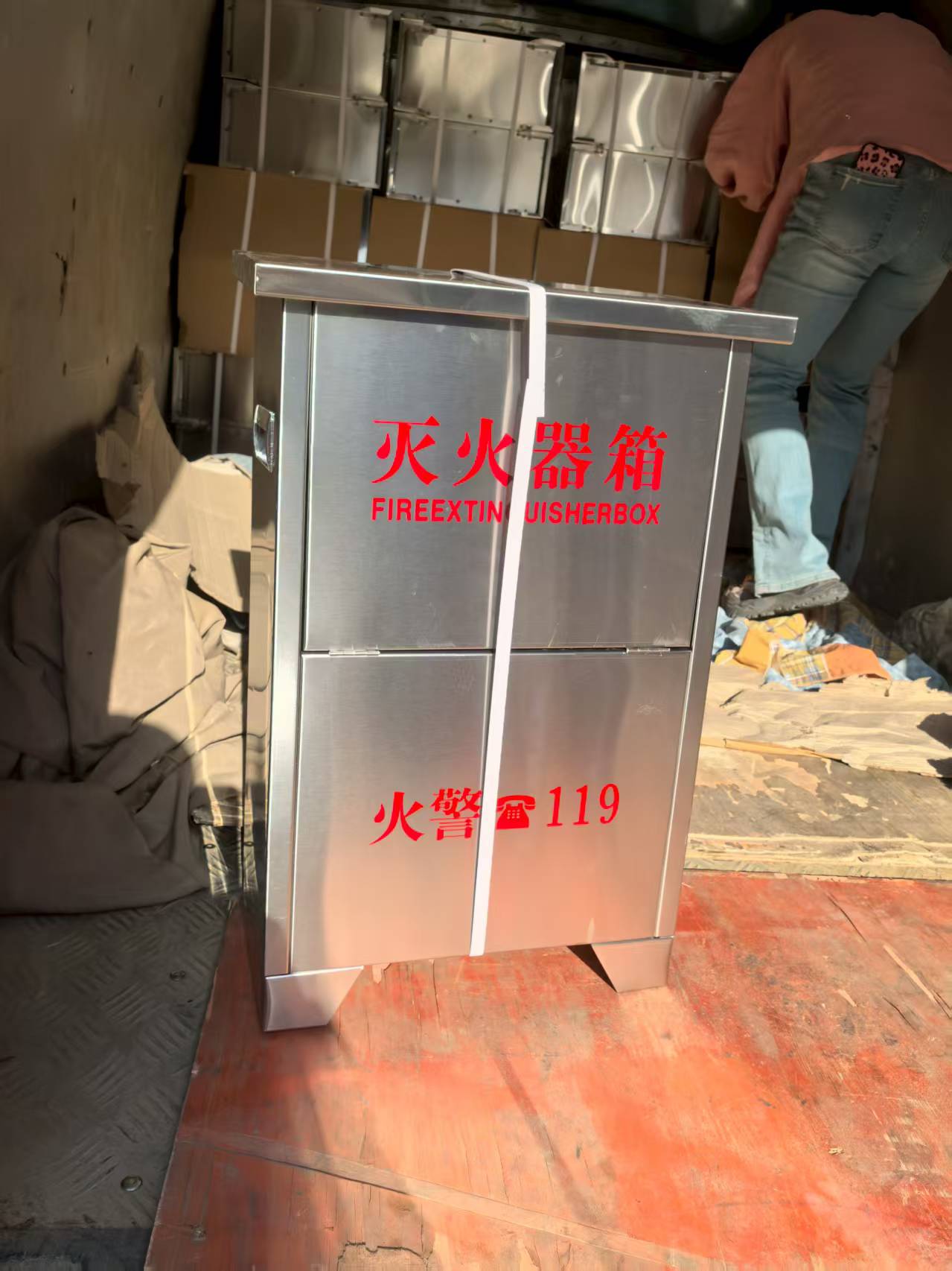 赤诚 304材质不锈钢灭火器箱 8*2 08厚