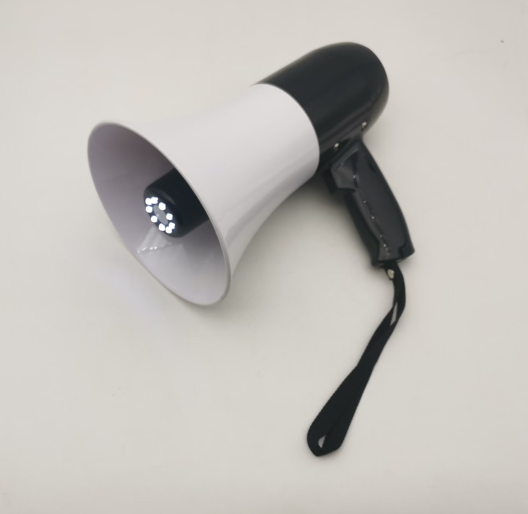 双河 DQ150BT带灯 喊话器 黑白