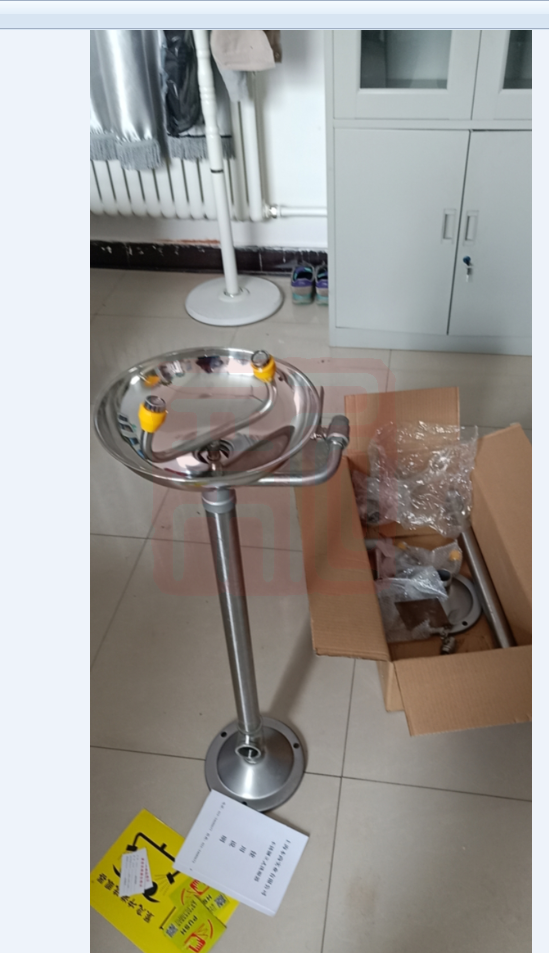 本尚 070-005 双口不锈钢立式洗眼器-立式