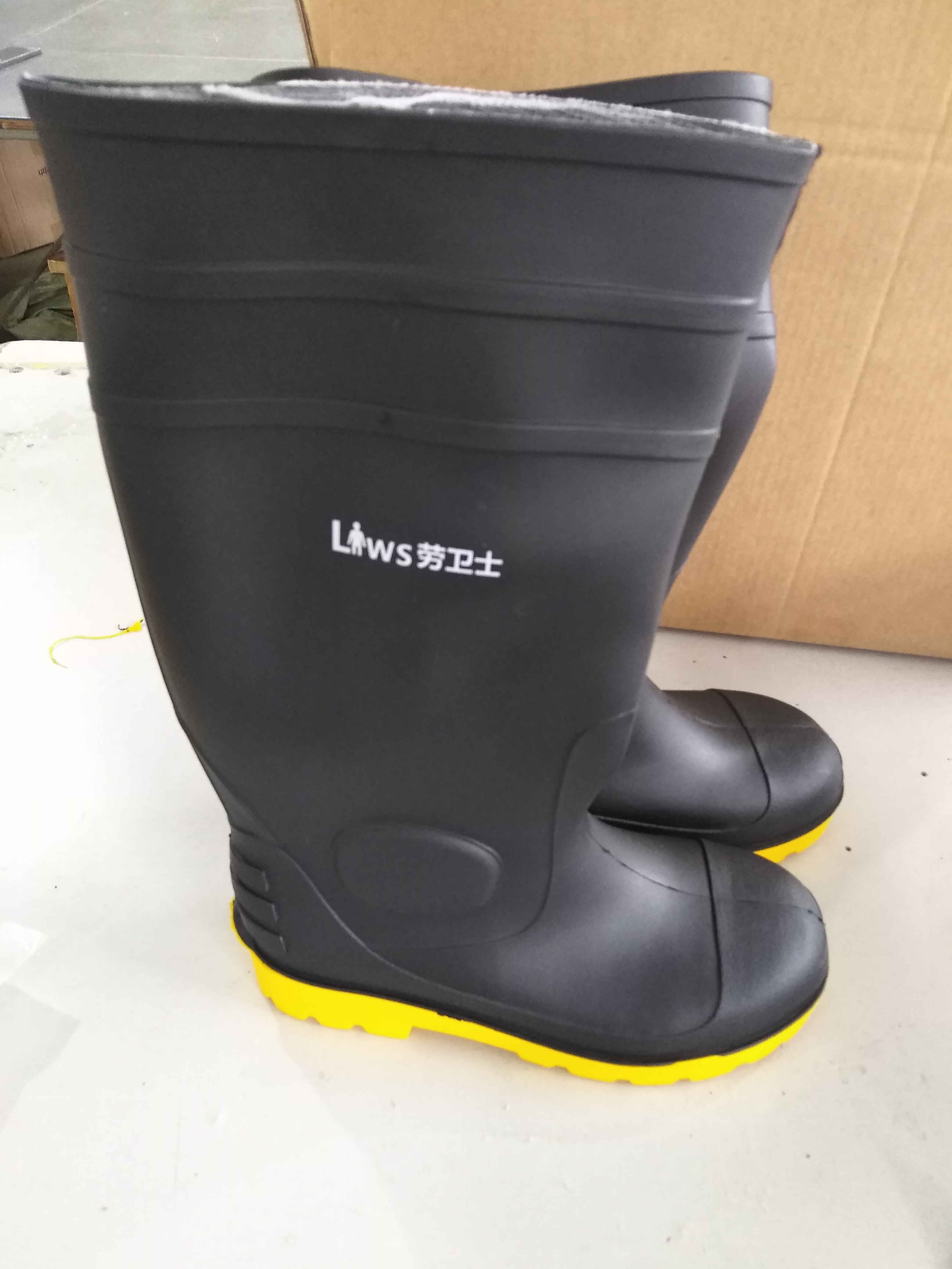 劳卫士 LWS-F-019 防化靴