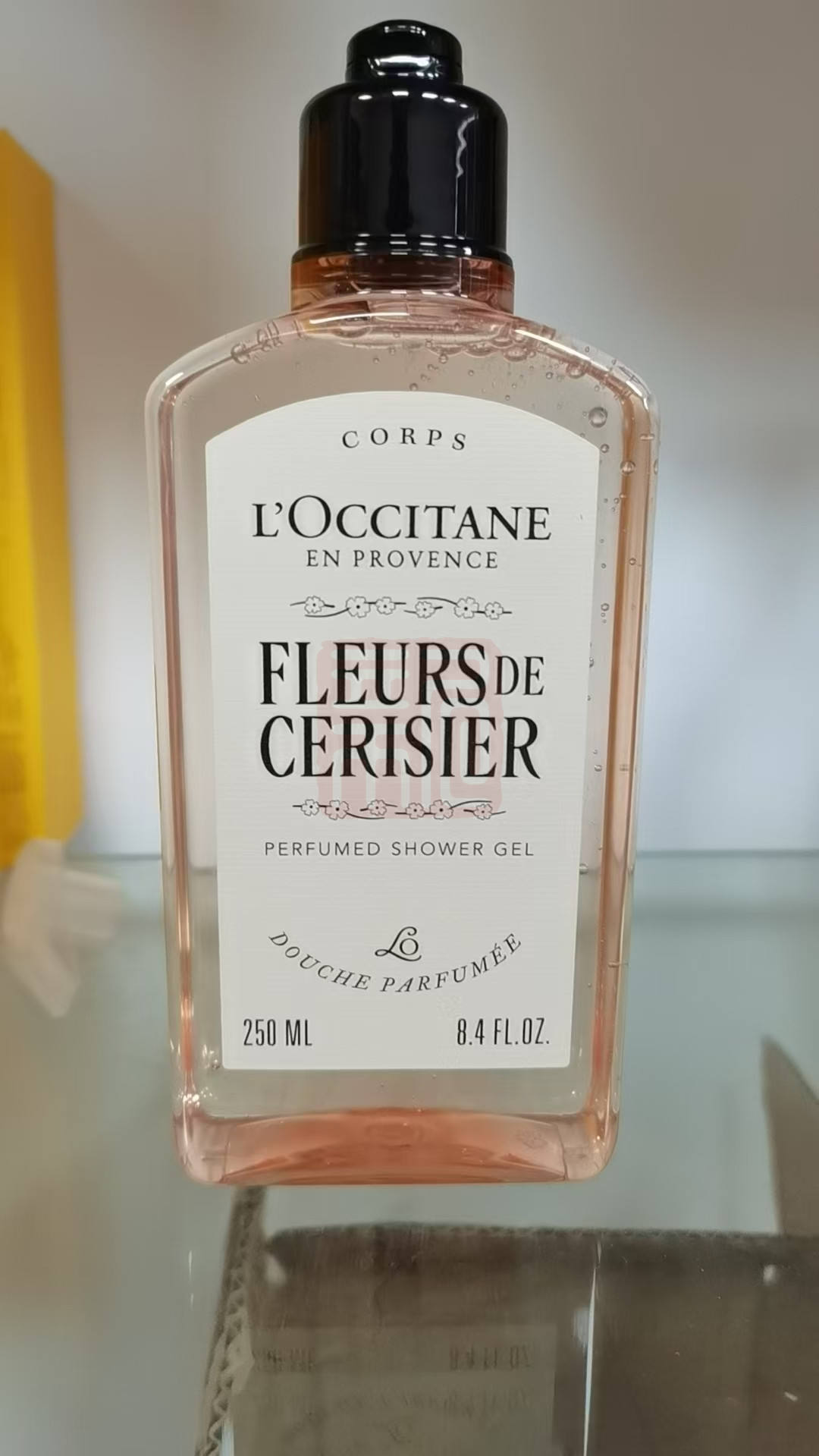 欧舒丹 甜蜜樱花 沐浴啫喱 250ml - 欧舒丹
