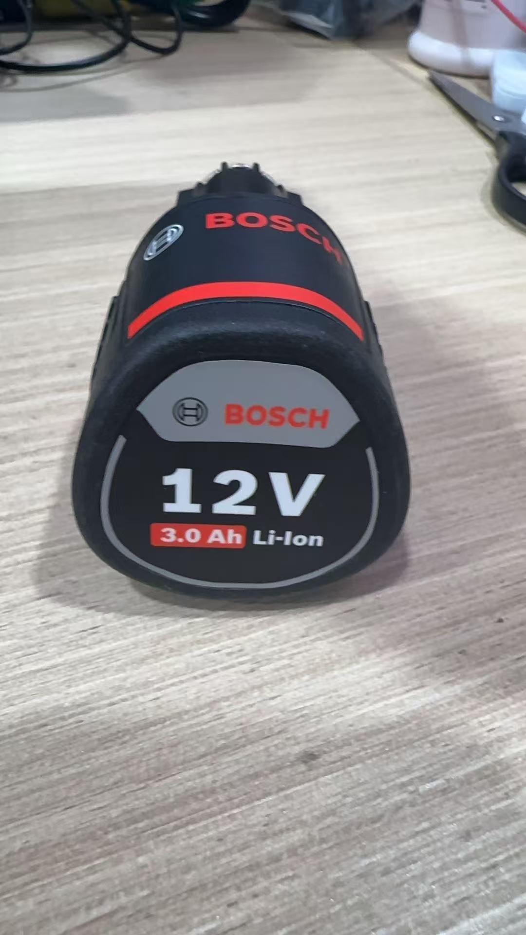 博世 	 BOSCH  /切割机电池12V/3.0Ah/个切割机电池-0.87