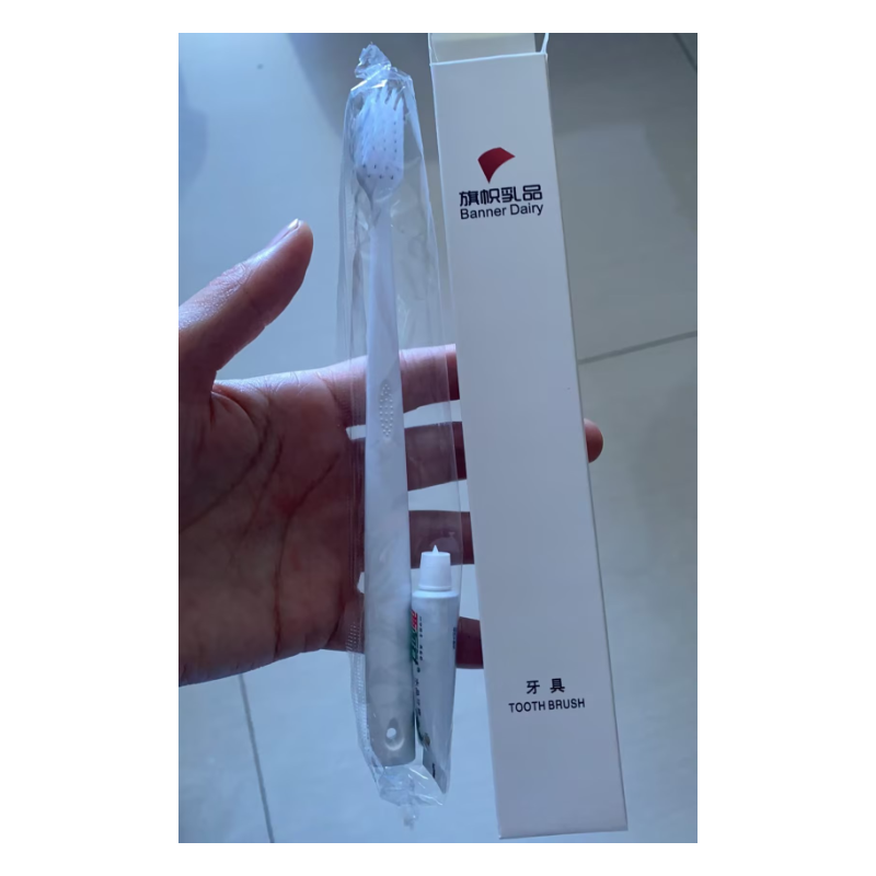 国产普通 客房定制一次性用品 套装（拖鞋+剃须刀+30g沐浴露+30g洗发水+20g香皂+一次性牙刷牙膏）单独logo