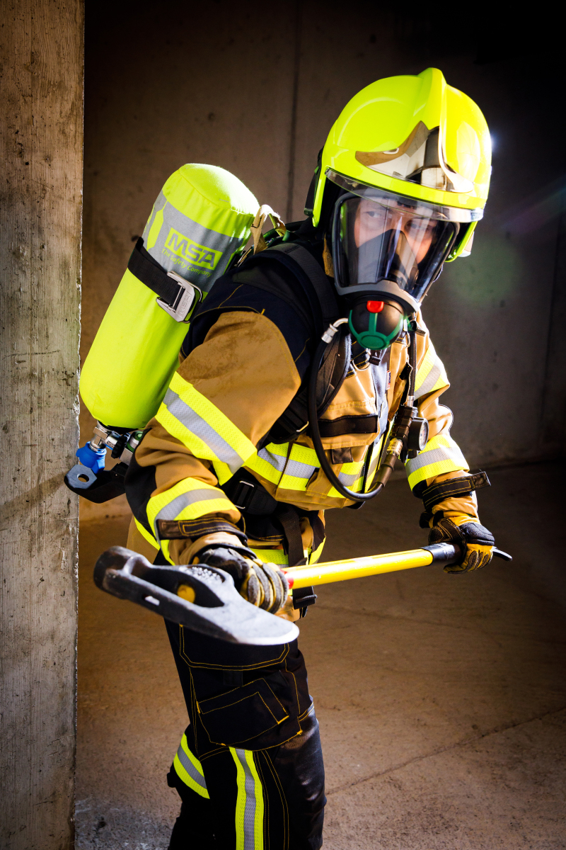 梅思安10158863 F1XF消防头盔 中号 黄色 带照明和支架（项目型）